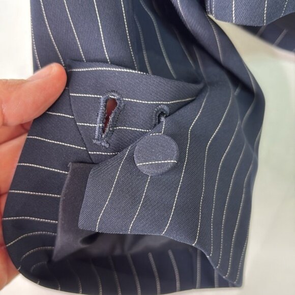 🦭 cinq à sept navy pinstripe ruffle blazer - Picture 4 of 5